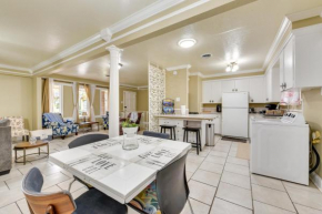 Baton Rouge Vacation Rental with Yard 10 Mi to LSU!